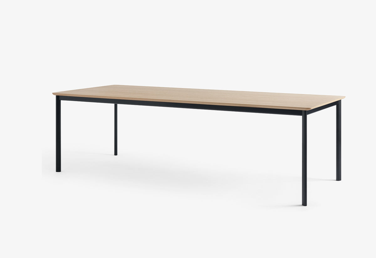 Drip Table | Solid Edge, Hee welling, Andtradition