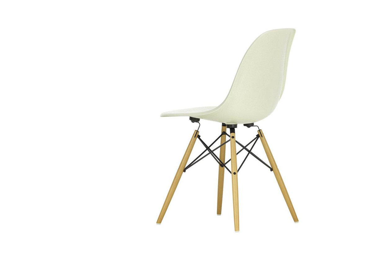 Eames Fiberglass DSW, Charles and ray eames, Vitra